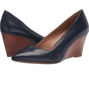 NWOT FRANCO SARTO Frankie Navy Blue Wedges 6